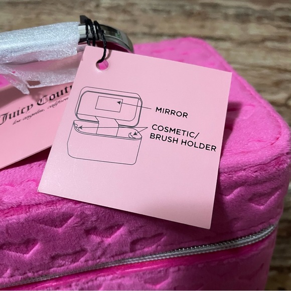 Juicy Couture - Picture 8 of 8